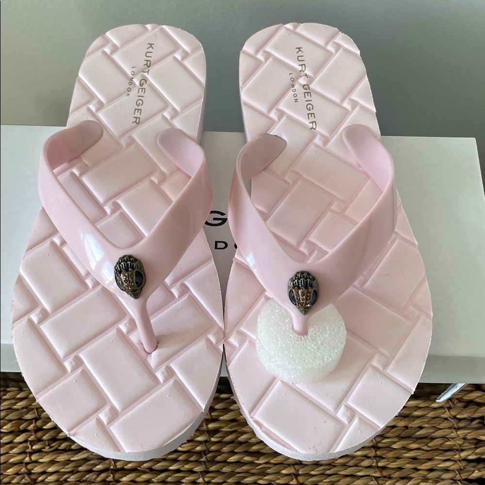 Kurt Geiger Mini Kensington girls light pink flip flip-flops NIB